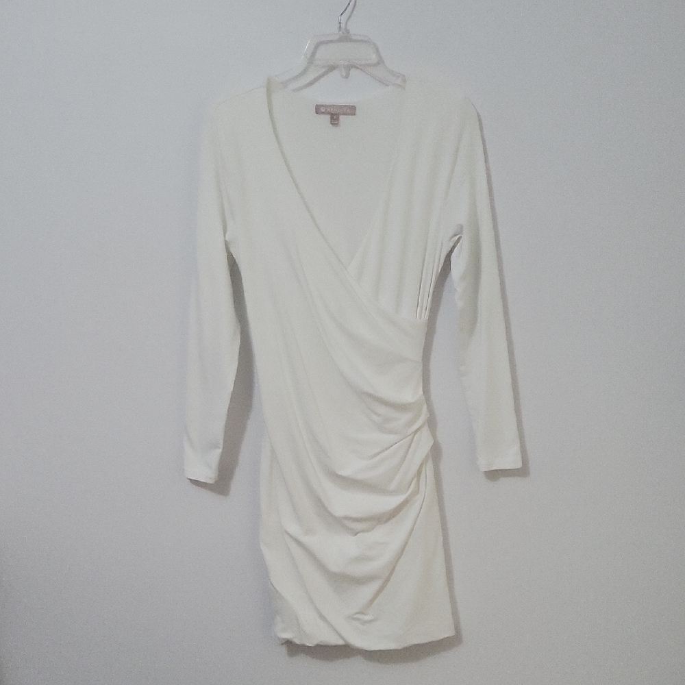 Athleta White V-Neck Dress, Size Small